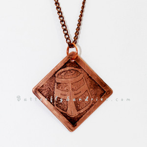 Etched Crusaders Helmet Pendant